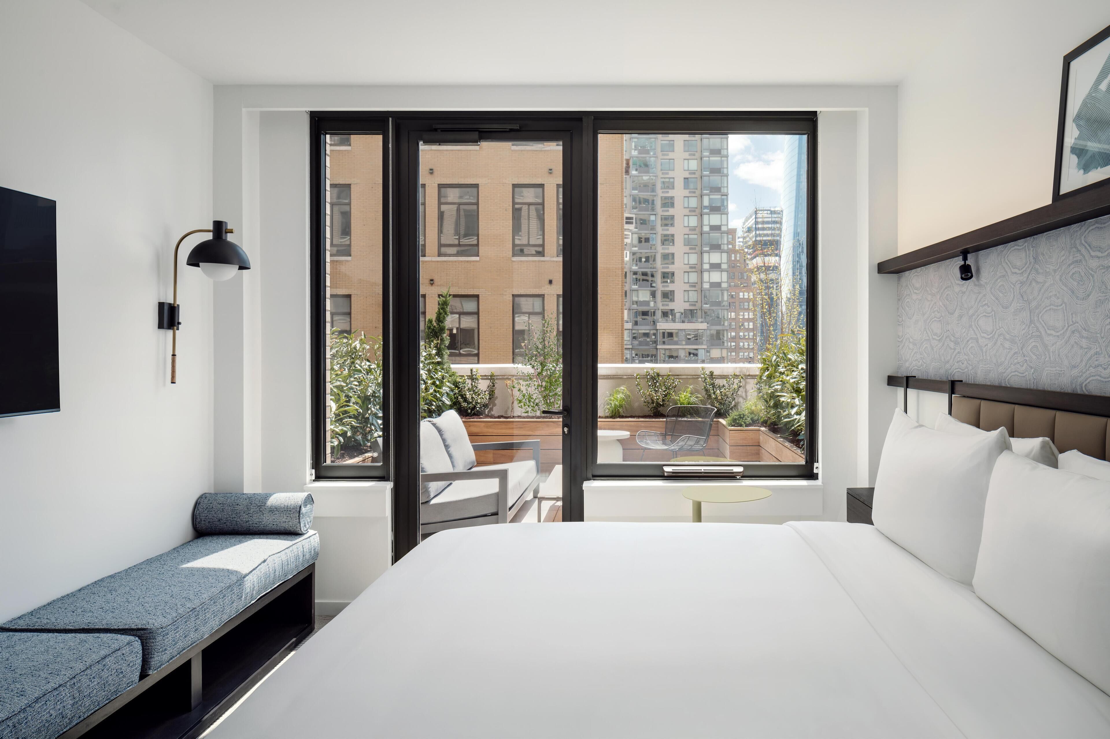 Hypo-allergenic bedding, in-room safe, desk, laptop workspace