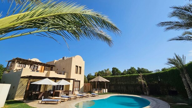 Villa | Alberca | Alberca al aire libre 