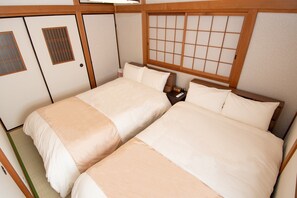 4 bedrooms, free WiFi, bed sheets