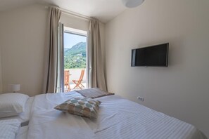 4 عدّة غرف نوم ومكتب ومكواة/لوح كي وواي فاي مجانًا