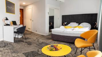 1 habitación, minibar, escritorio y espacio para trabajar con laptop