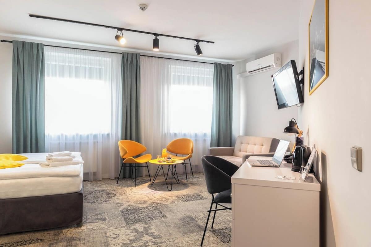 Superior Double Room | 1 bedroom, minibar, desk, laptop workspace