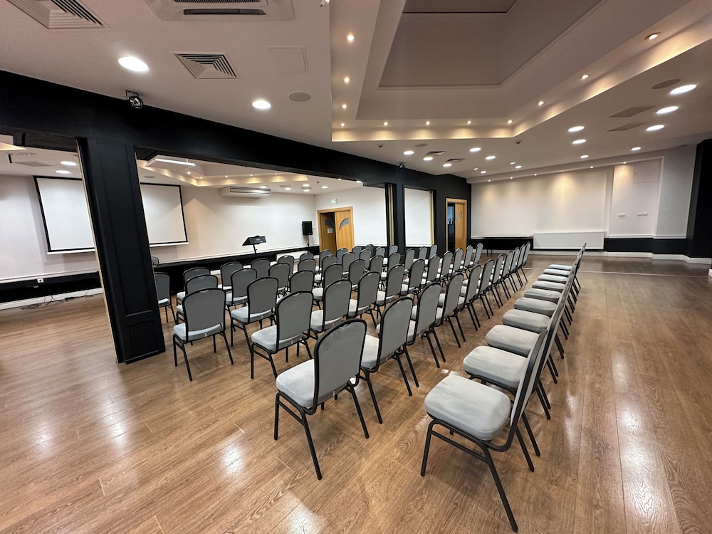 Hotel Nafta Krosno by null