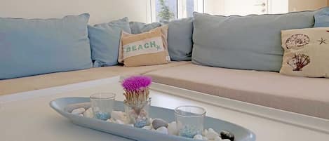 Villa, 2 Bedrooms, Patio | Living room