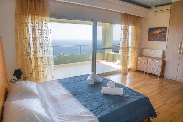 Villa, 4 Bedrooms, Private Pool, Sea View | 4 bedrooms, free WiFi, bed sheets - Luxury Villa Zeus Private Pool (Malevizi)