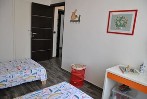 House, 2 Bedrooms, Balcony, City View | 2 bedrooms