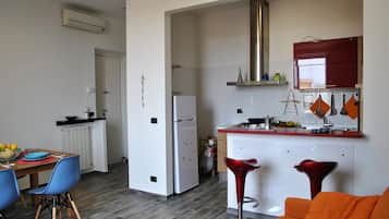 Ferienhaus, 2 Schlafzimmer, Balkon, Stadtblick | Innenbereich