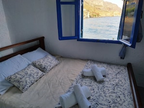Ferienhaus, 2 Schlafzimmer, Meerblick | 2 Schlafzimmer, kostenloses WLAN, Bettwäsche