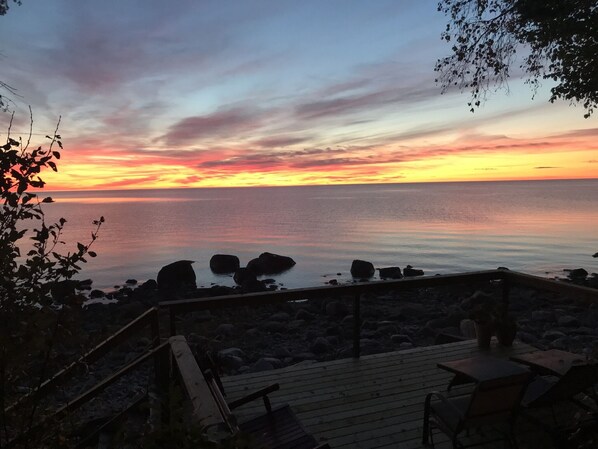 Terrace/patio - Pebble Springs BnB (Lester Beach)