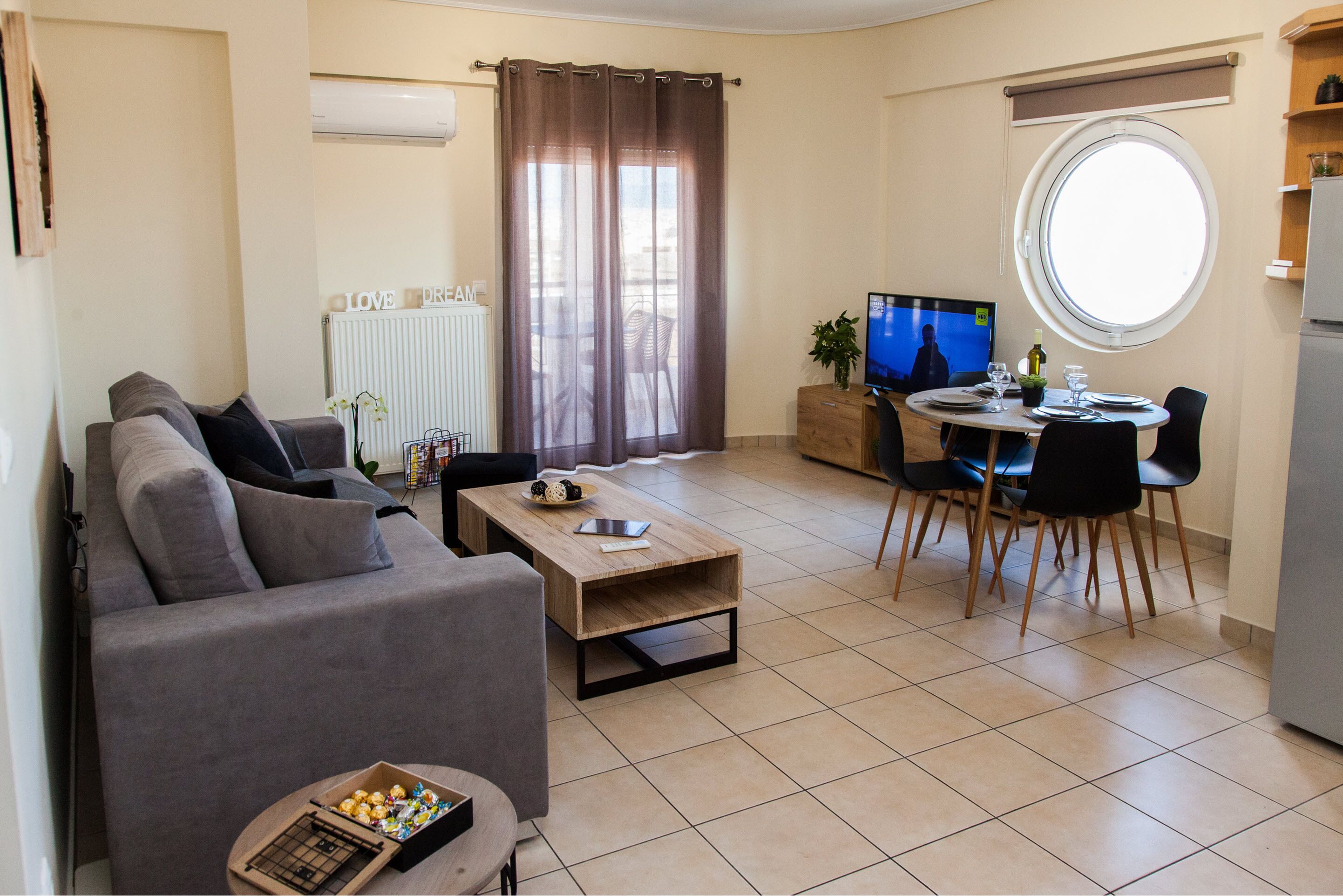 Apartment, 1 Bedroom | Living room