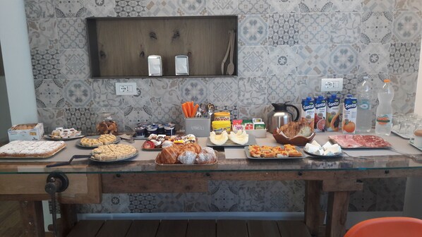 Tägliches inbegriffenes Frühstücksbuffet