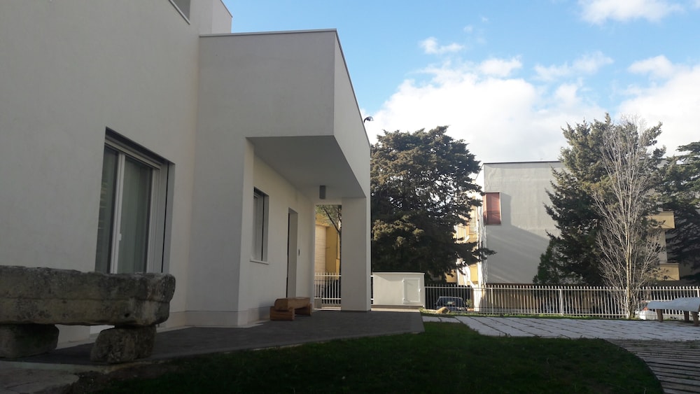h-sa Guest House Matera image