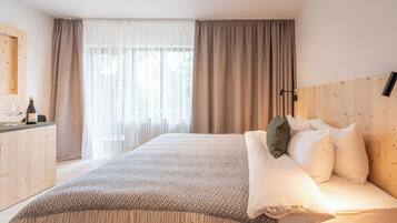 Appartement Supérieur | Literie hypoallergénique, rideaux occultants, fer et planche à repasser