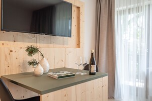 Deluxe-Studio | Essbereich im Zimmer