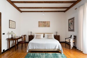 فيلا - ٤ غرف نوم | 4 عدّة غرف نوم وواي فاي مجانًا وملاءات أسرّة