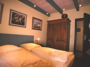 Departamento (Kapitänshaus) | Edredón, decoración personalizada y muebles diferentes 