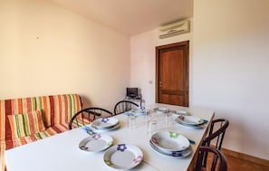 Apartment, 2 Bedrooms, Smoking | Dining - Residence Il Giglio Near the sea (Castelsardo)
