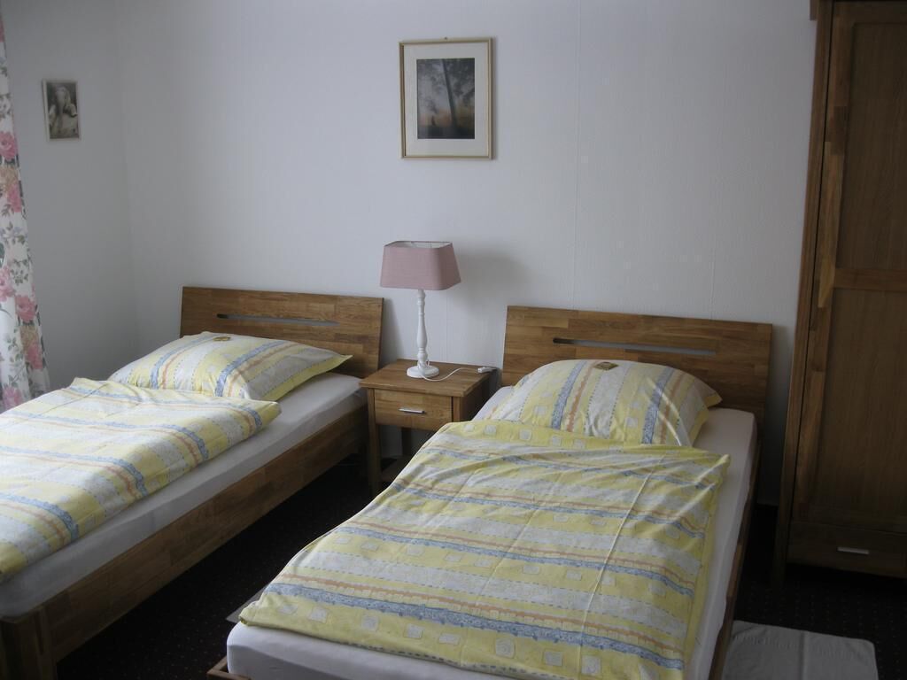 Standard-Doppel- oder -Zweibettzimmer, Nichtraucher | Allergikerbettwaren, Minibar, individuell eingerichtet, Schreibtisch