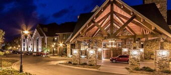 Amazing Paradise Point Resort in Hollister!