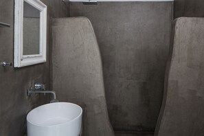 Bathroom - Beautiful Iro Suite Sea view (Mykonos)