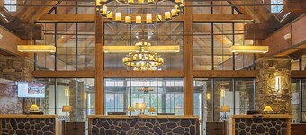 Amazing Paradise Point Resort in Hollister!