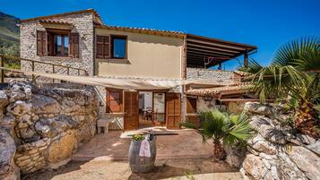 Entrada de la propiedad