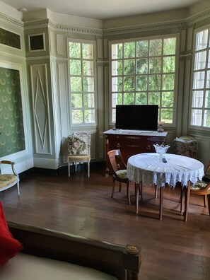 Family Room (La Queen Yvonne) - Le Manoir du Coeur Volant B&B (Saint-Aignan)