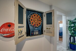 Spielezimmer