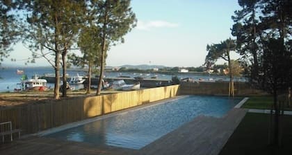 Offer of Wonderful sea Beach Apartment on the Paradisiac Island With Wifi