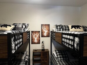 3 chambres, accès à Internet (gratuit), literie fournie