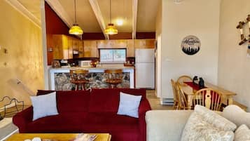 Smart TV y chimenea