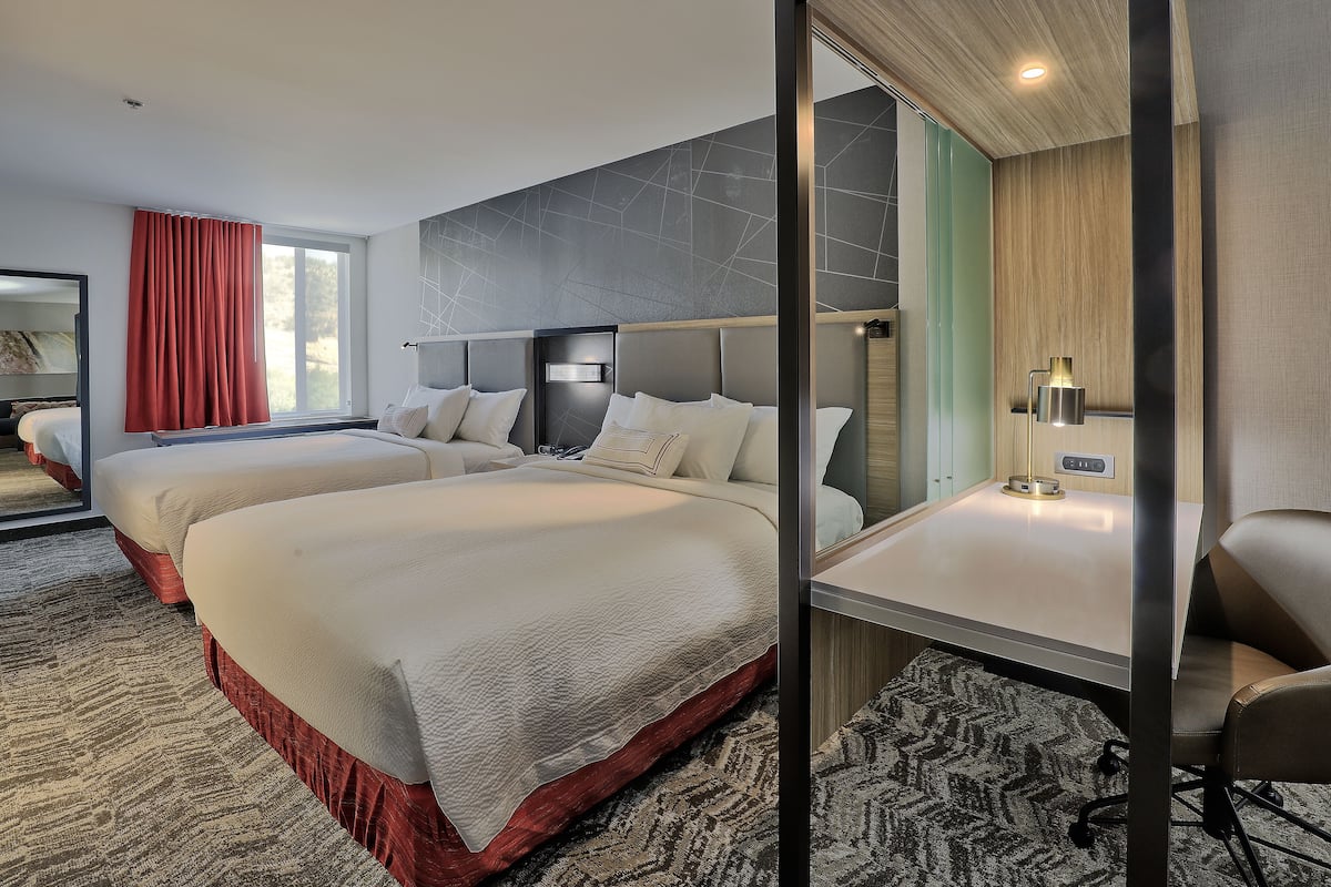 In-room safe, desk, laptop workspace, blackout drapes