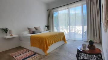 Departamento de diseñador | Decoración personalizada, muebles diferentes y escritorio