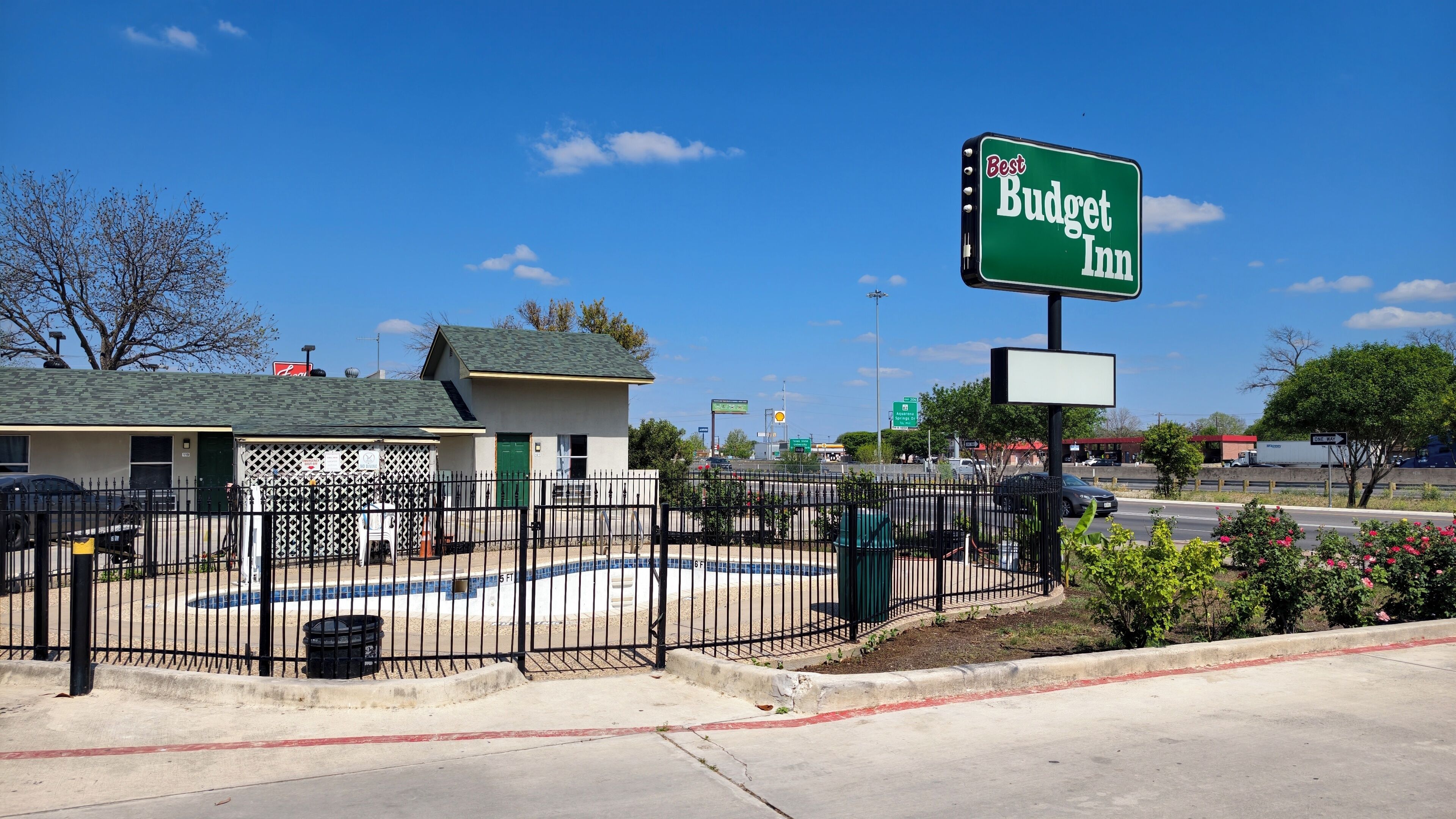 واجهة المنشأة