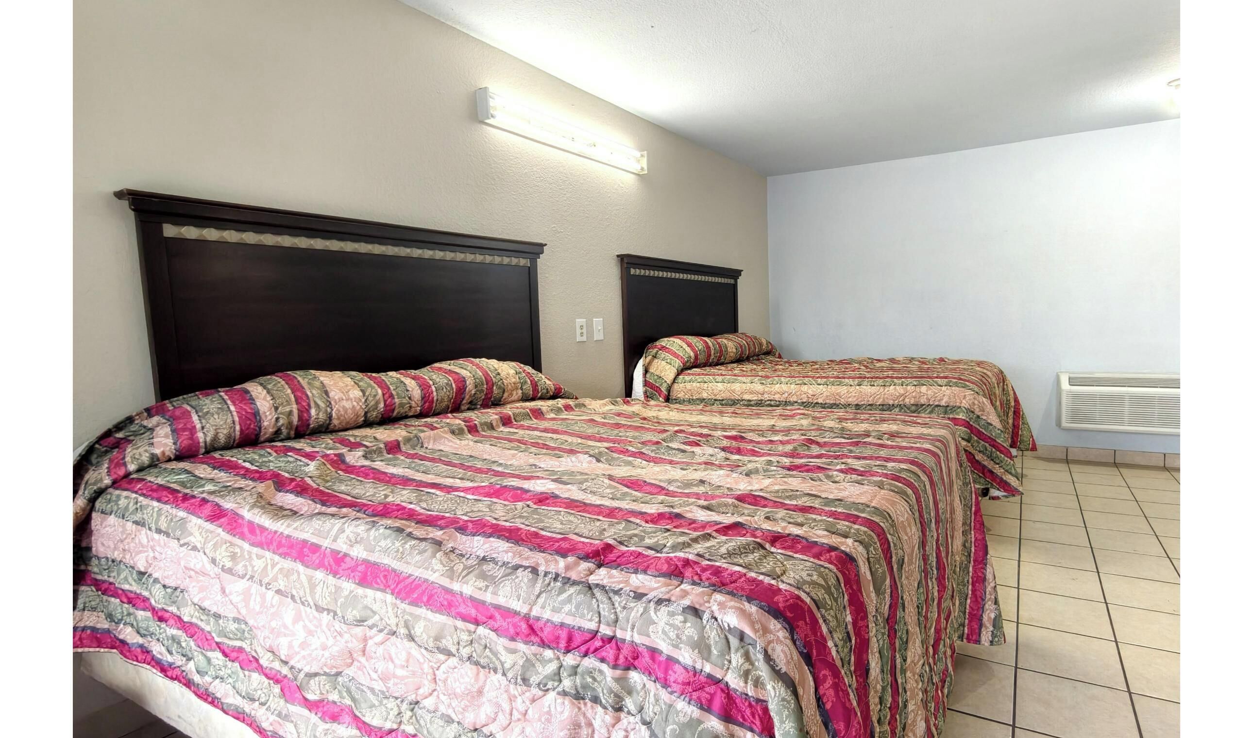 Quarto, 2 camas Queen, para não fumantes