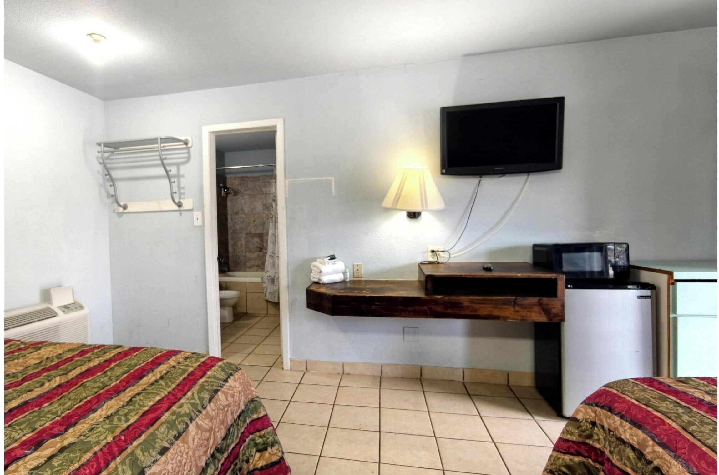 Room, 2 Queen Beds, Non Smoking