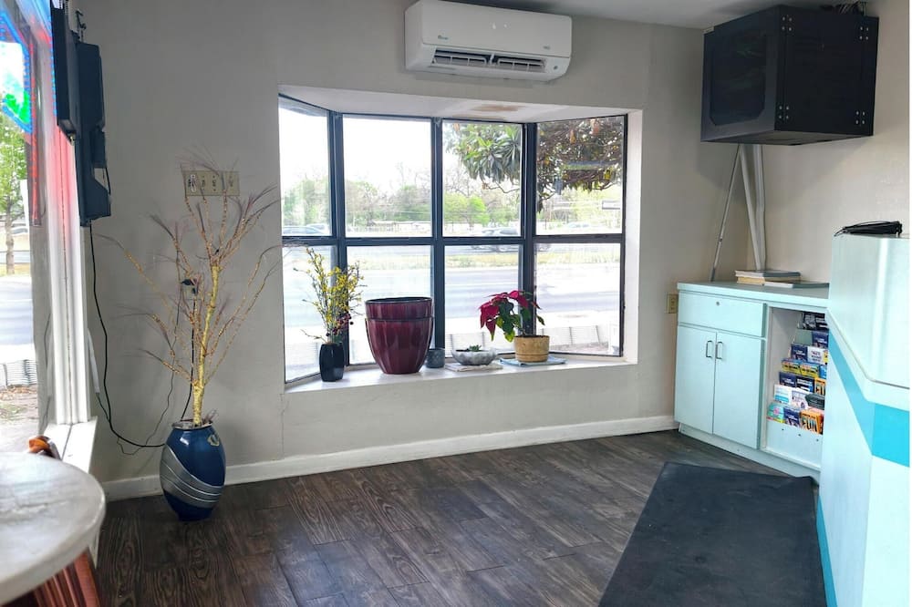 Best Budget Inn San Marcos, TX