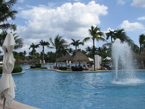 Indoor pool - Es una habitación como si fuera un departamento (Playa del Carmen, Riviera Maya, Quintana)