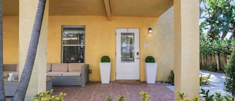 تفاصيل الفندق من الخارج