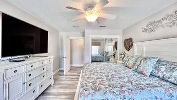 3 bedrooms, iron/ironing board, free WiFi, bed sheets