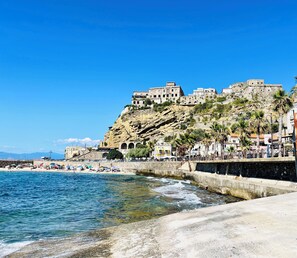 Apartment, 2 Bedrooms, Accessible, Patio | Beach