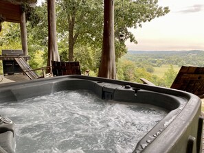 Outdoor spa tub - The Hilltop + Hot Tub, Wi-Fi, & Fireplace. Amazing views! (Imboden)