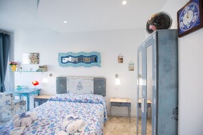 Chambre, 1 chambre, balcon, vue ville