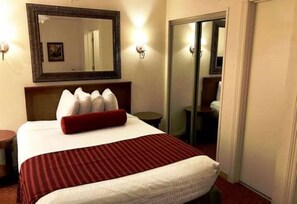 1 camera, ferro/asse da stiro, Wi-Fi, lenzuola