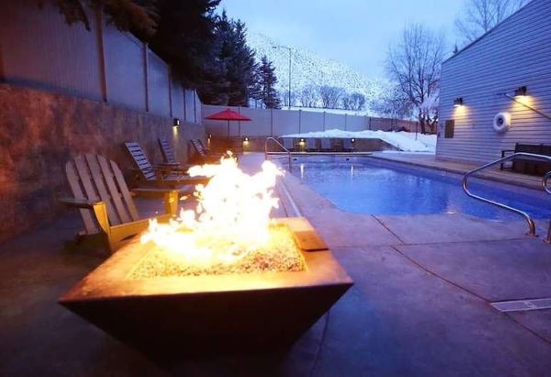 Indoor pool, outdoor pool