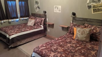 4 quartos, acesso à internet, roupa de cama
