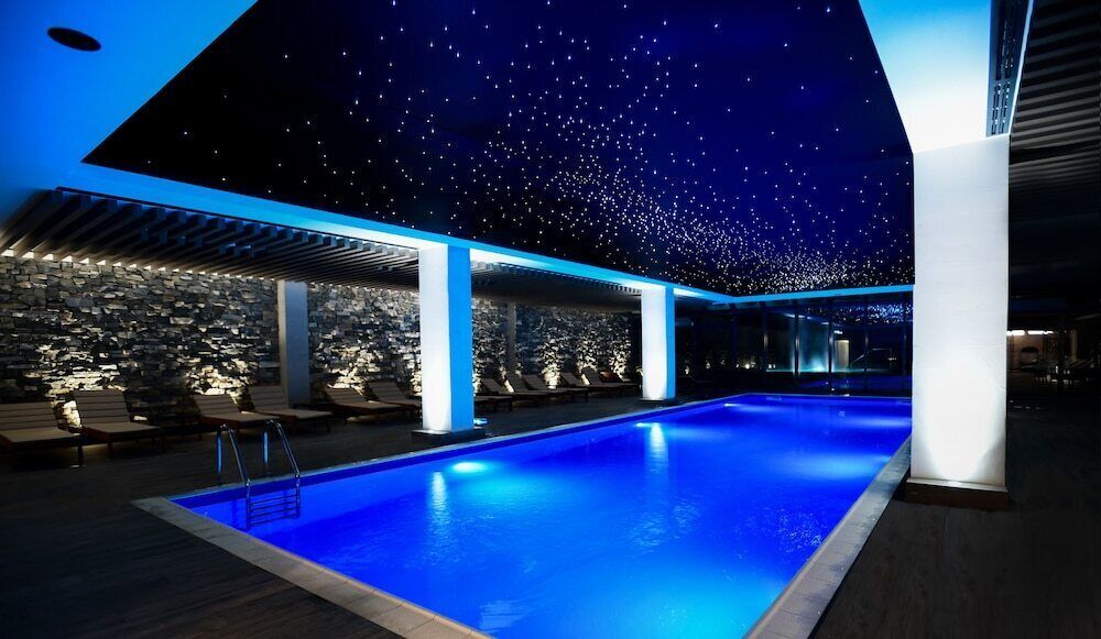 Indoor pool, outdoor pool