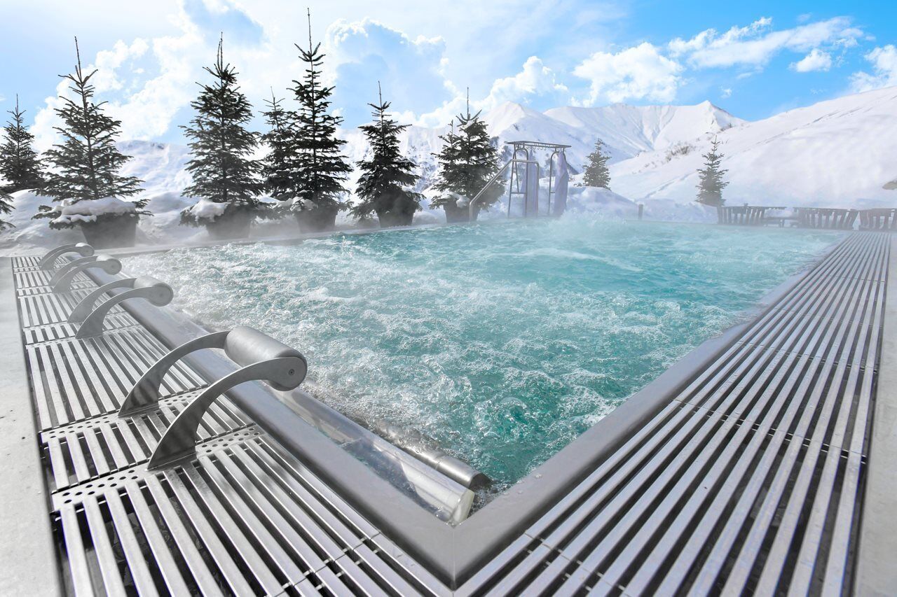 Una piscina cubierta