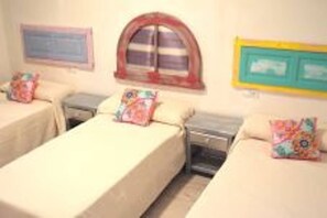 3 Schlafzimmer, Bügeleisen/Bügelbrett