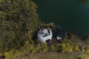 Deluxe Suite, Lake View (Lake Suite 5) | View from room - Domus Glamping (El Peñol)